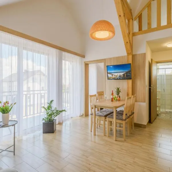 APARTAMENTY PIAMOLA Willa Zacisze Kąty Rybackie, hotel in Kąty Rybackie