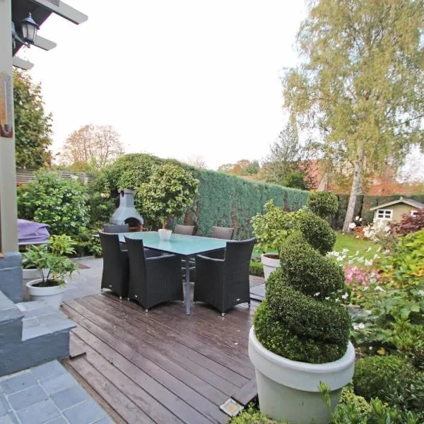 - Charmante maison entière -, Hotel in Waterloo