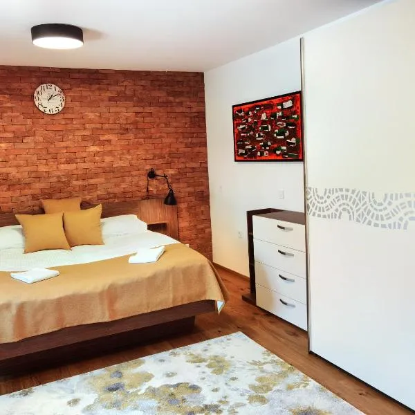 Hiša Wambrechtsamer - House Wambrechtsamer, ξενοδοχείο σε Planina pri Sevnici