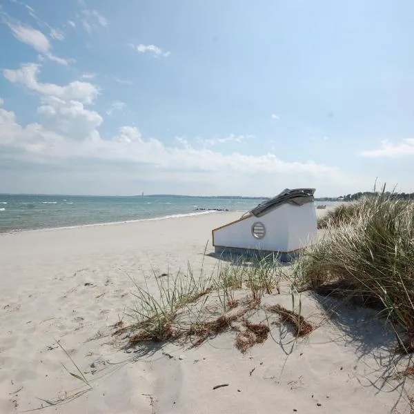 Schlafstrandkorb Nr. 3, hotel in Sierksdorf