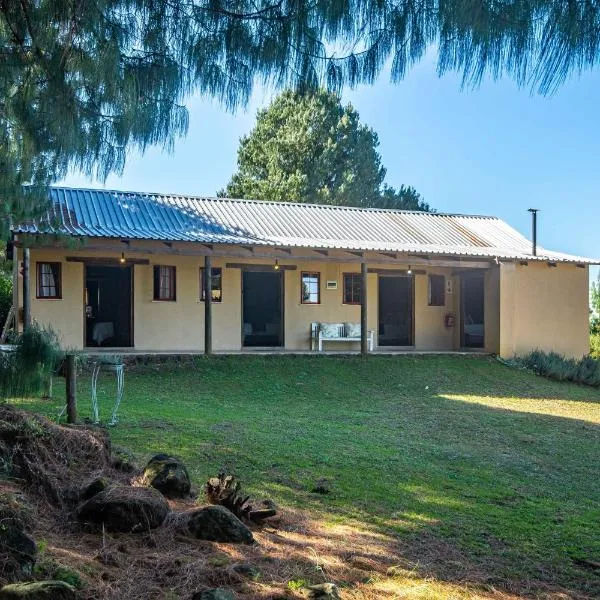 Falling Waters, hotel in Nottingham Road