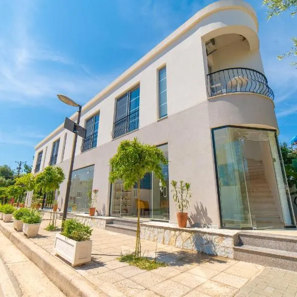 Hotel NEBO, hotel in Ksamil