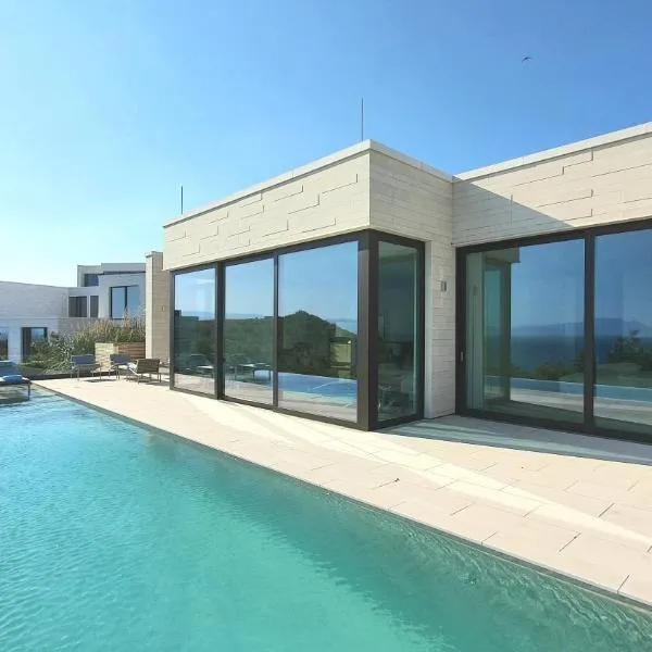 PRIVE The Luxury Villa & Boutique Hotel, Cape of Rodon, khách sạn ở Durrës