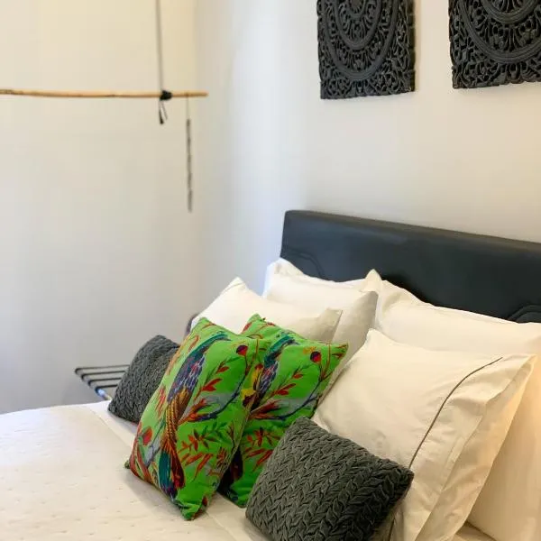 F.T.P Luxury Rooms, hotell sihtkohas Patra