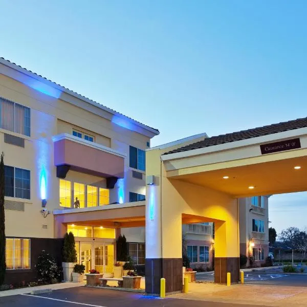Holiday Inn Express Berkeley by IHG, hotel v destinaci Berkeley