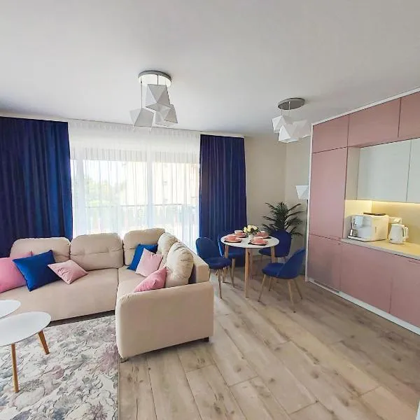 Apartament Bella Rosa z podziemnym parkingiem, hotel v destinaci Kielce
