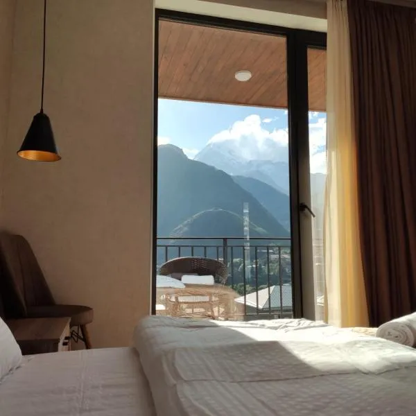 Hotel Sweet Night، فندق في كازباجي