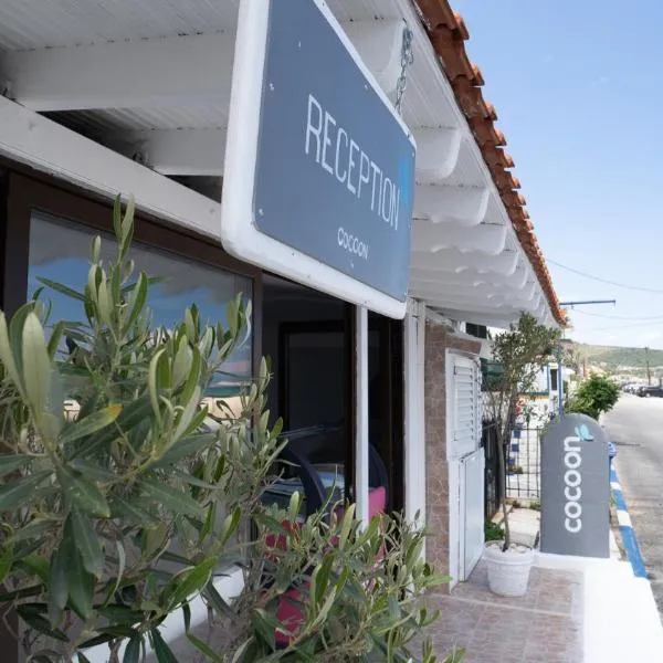 Cocoon Hotel-Beach bar, hotel in Sarti