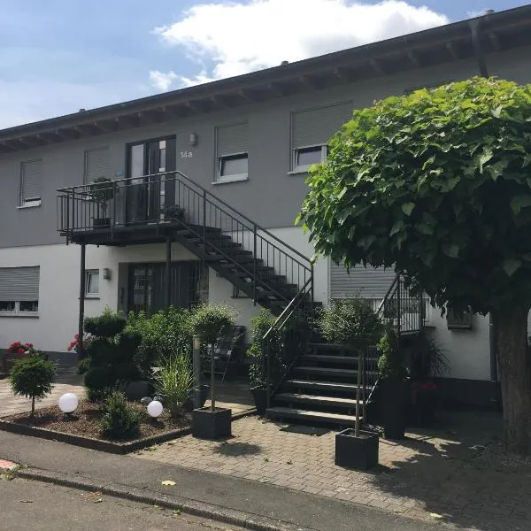 Hanne's Gästestudio, hotel v destinaci Osann-Monzel