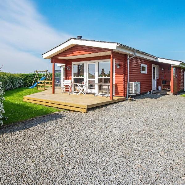6 person holiday home in Hejls