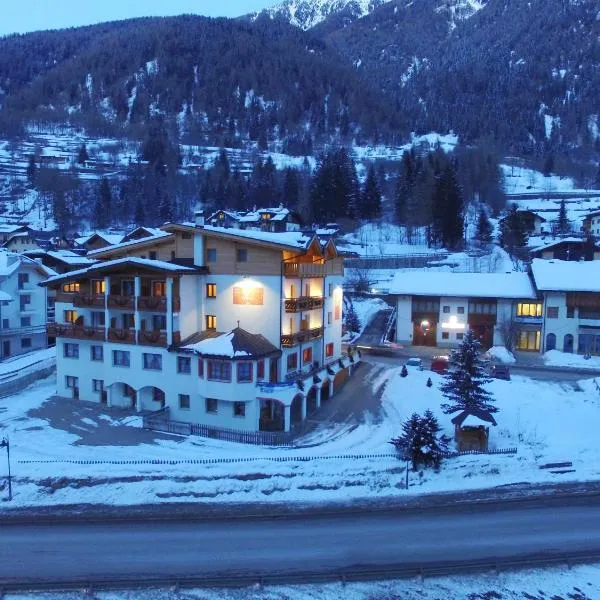 Sport Hotel Stella Alpina, хотел в Коголо