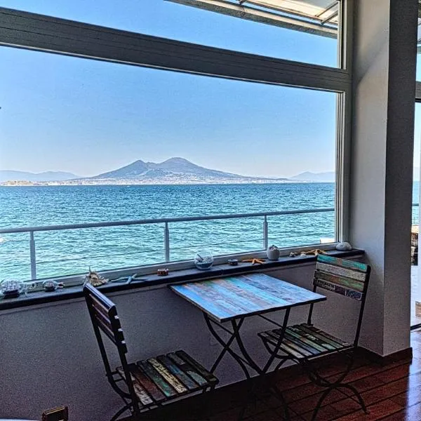 LA CASA SULL’ ACQUA, hotel in Naples