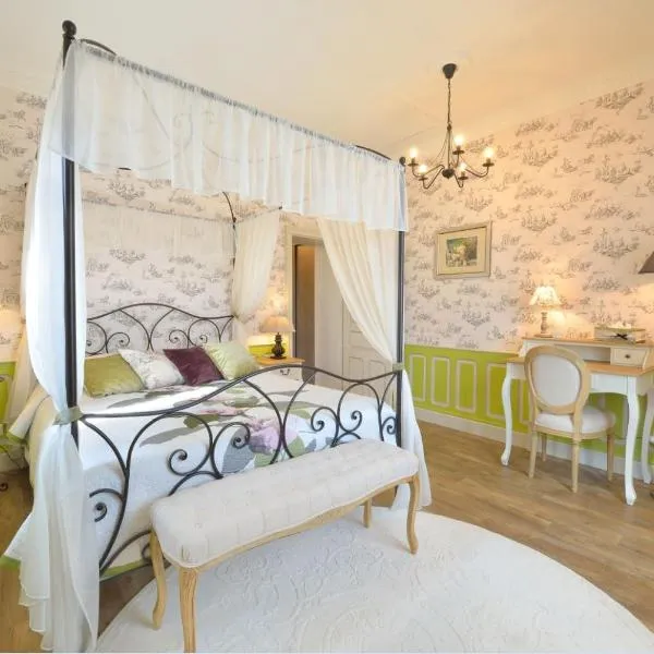 Le Château de Vernières, Hotel in Talizat