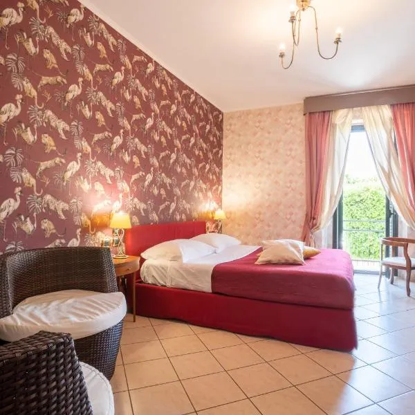 Locanda Da Otello, hotel in Marta