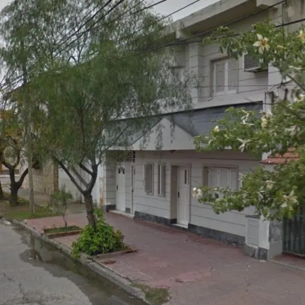 Departamento Familiar Amplio y cómodo, hotel in Santiago del Estero