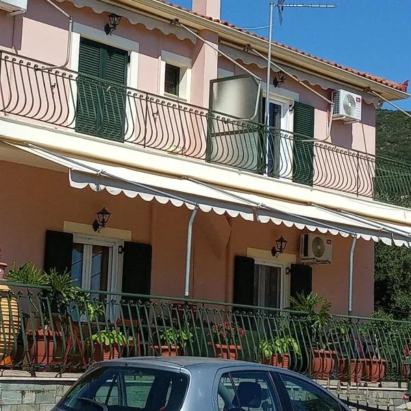 CHRYSPY Toulatos Studios, hotel in Pouláta