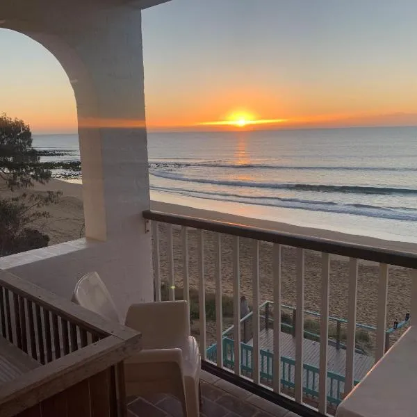 Don Pancho Beach Resort, hotel in Bargara