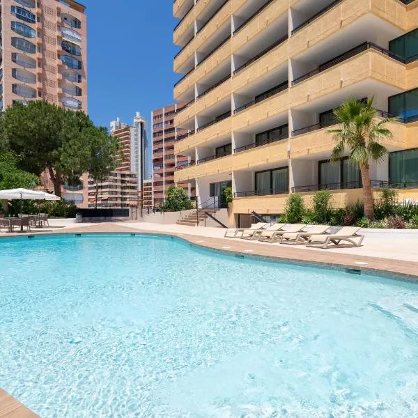 Halley Hotel & Apartments Affiliated by Meliá，位于贝尼多姆的酒店