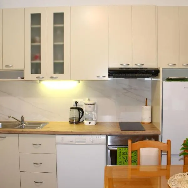 Apartment Teraferma 2, hotel Komižában