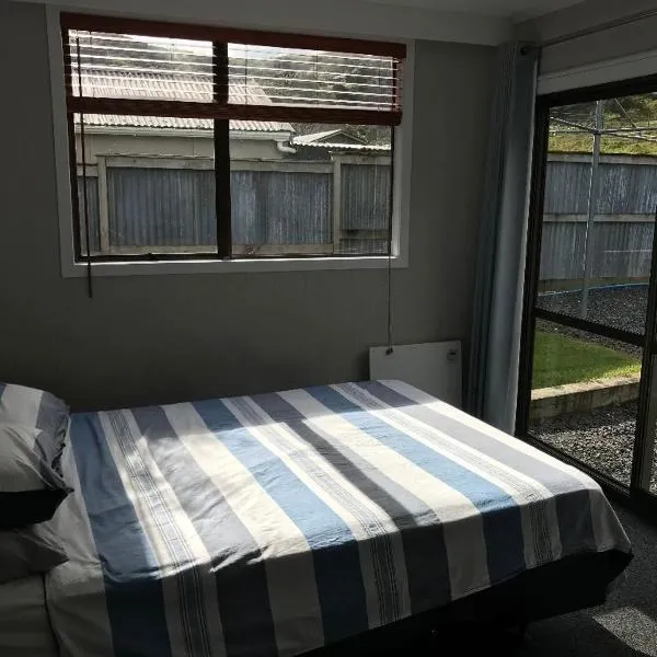 Kiwi Cabins, Hotel in Tapu