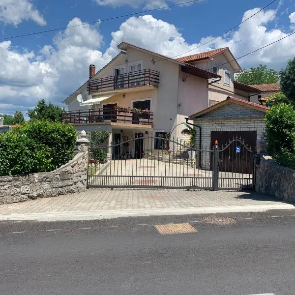 Lovre, hotel v destinaci Viskovo