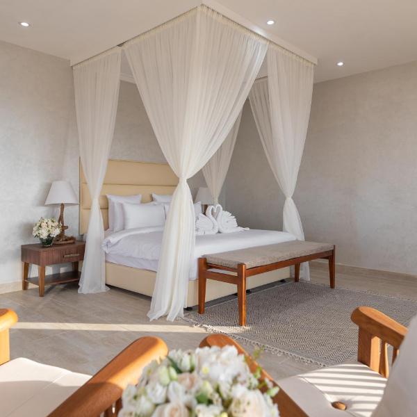 Regency Sealine Camp, Mesaieed