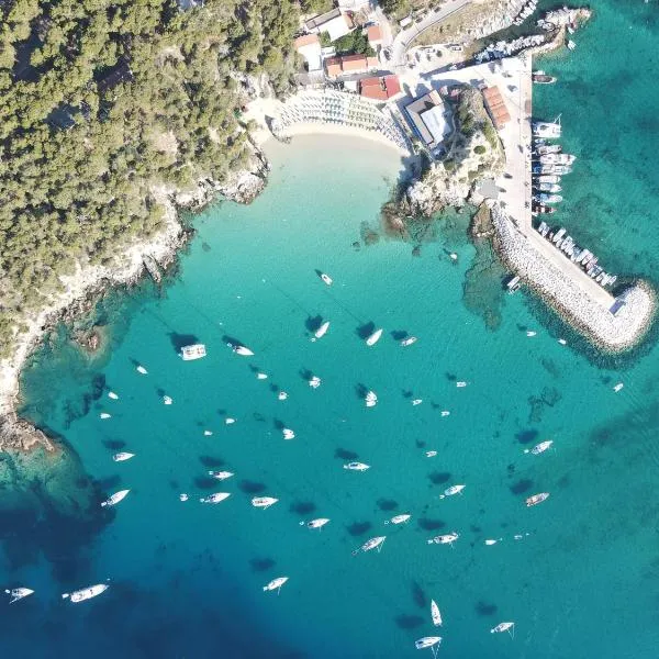 Residence Cala delle Arene, hôtel à San Domino