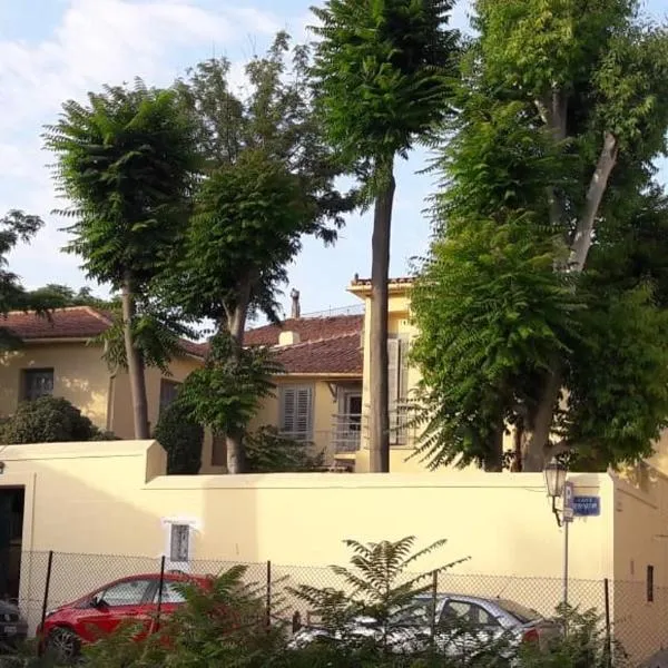 A Painter's House in Plaka, hotel in Athens