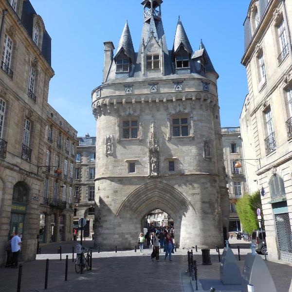 Beautiful Old property in Bordeaux Center