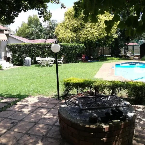 Roosboompies Guest Suite, hotel in Centurion
