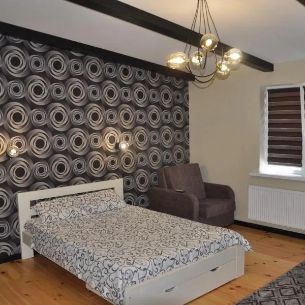 Дачний будинок, hotel in Kobelyaky