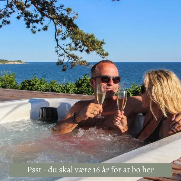 Fredensborg Badehotel, hotel v destinaci Ronne