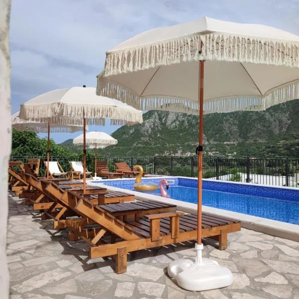 Apartments Kingfisher, hotel di Virpazar