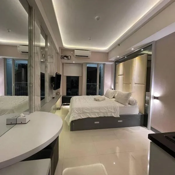 Cosmy Benson Apartment at Supermall Pakuwon, hotel in Lontar