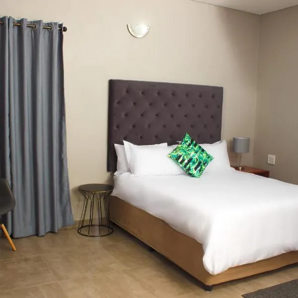 Ndalo Lodge Oshoek、Oshoekのホテル