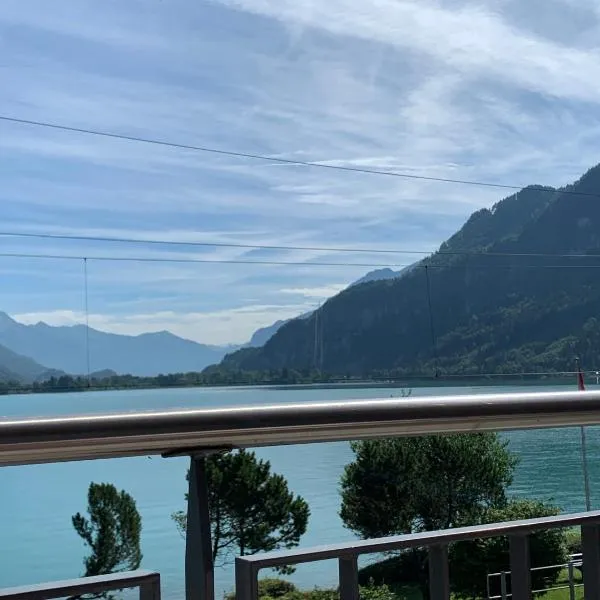 Haus am See、Därligenのホテル