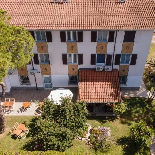 Hotel Villa Giada, hotel a Marina di Massa