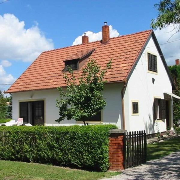 Holiday home Vonyarcvashegy/Balaton 20304