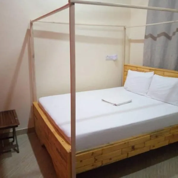 KimyaKimya Pub & Lodge, hotel in Dar es Salaam