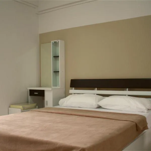 Baanbudsarin Apartment, hotel v destinaci Sing Buri