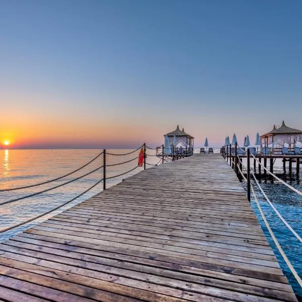 Amara Comfort Resort, hotel in Kemer