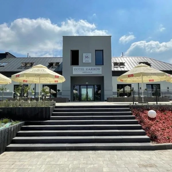 Hotel Garbów *** Centrum Konferencyjno - Bankietowe โรงแรมในGarbów
