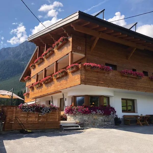 Pension Aschlandhof, hotel v destinaci Obsteig