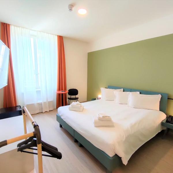 Camplus Bernini Casa per Ferie, Turín