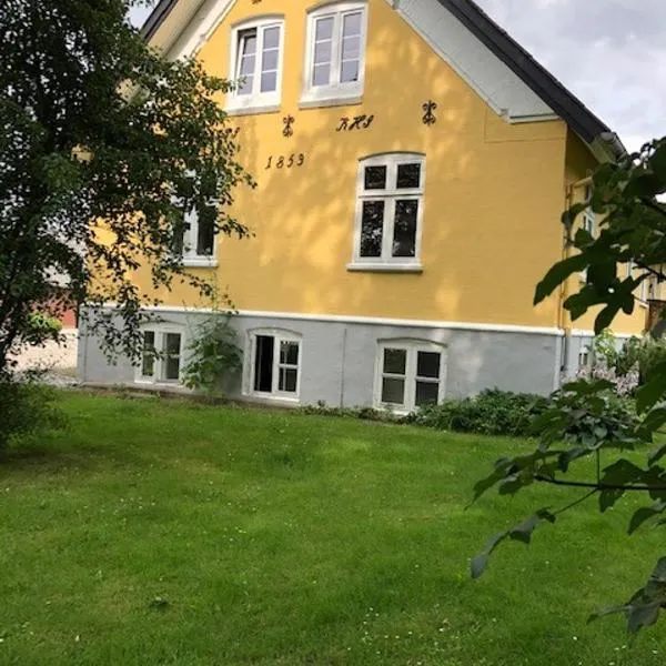 Allesø Gl. sognefoged gård, hotel en Odense