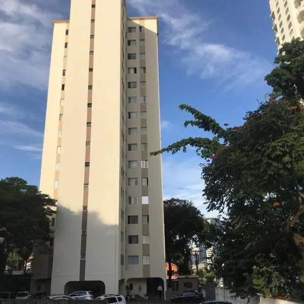 81 · Apto todo Morumbi (5 min-Hosp Einstein), hotel in Sao Paulo
