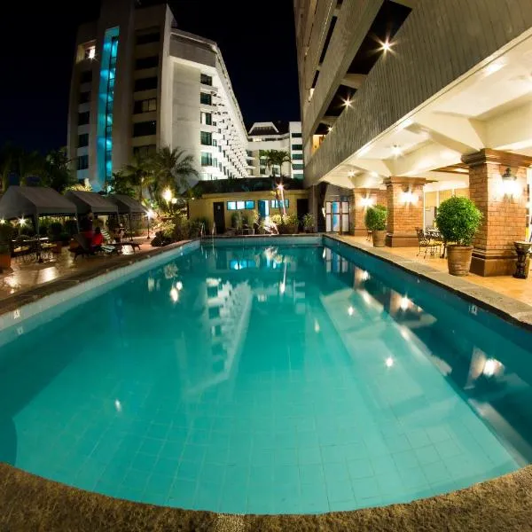 Copacabana Apartment Hotel, hótel í Manila