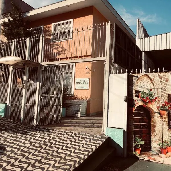 Zen Garden Hostel Mirandópolis, hotel v Sao Paulu