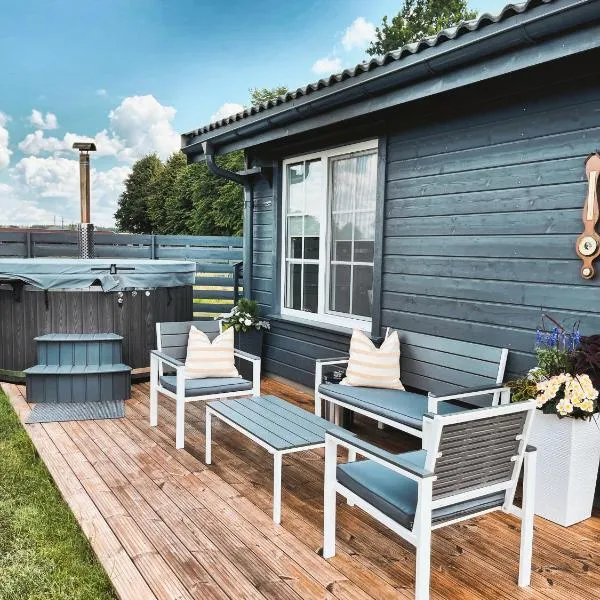 Pilkas Namelis - Namelių nuoma Šventojoje, hotel v destinaci Šventoji