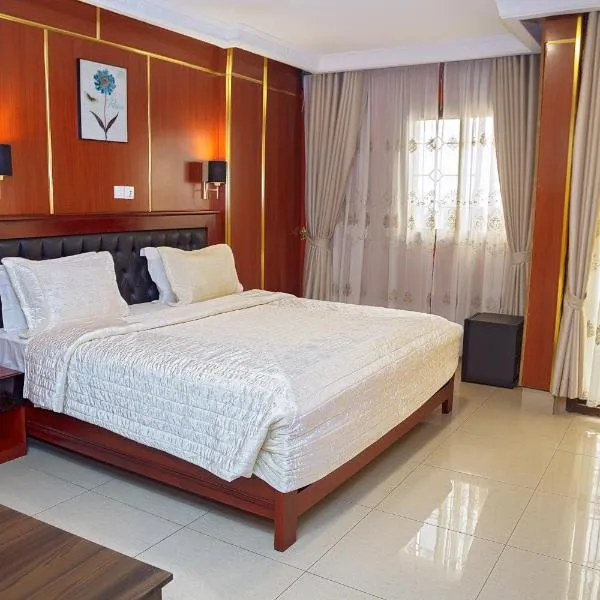 NOUBOU INTERNATIONAL HOTEL BONAPRISO, hotel in Douala